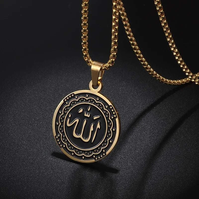 Allah Scripture Round Medal Pendant Stainless Steel Necklace Mens IslaSPECIFICATIONSBrand Name: NONECN: ZhejiangChain Type: Box chainCompatibility: All CompatibleFine or Fashion: fashionGender: UnisexItem Type: NECKLACESMaterial: MetalMyemaanMy EmaanAllah Scripture Round Medal Pendant